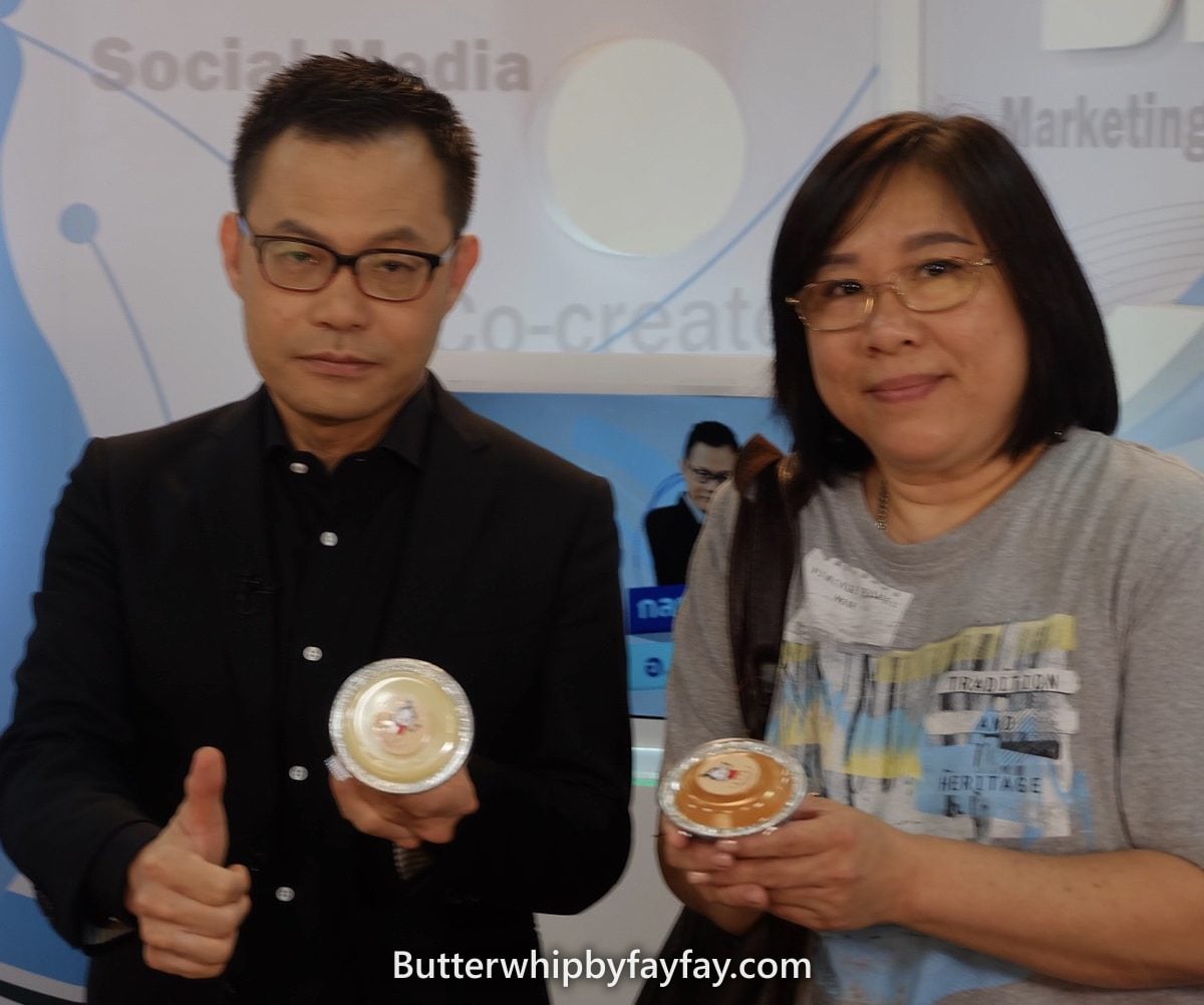 ครูกับอาจารย์ธันยวัชร์ ไชยตระกูลไชย ในรายการกลยุทธ์ธุรกิจ